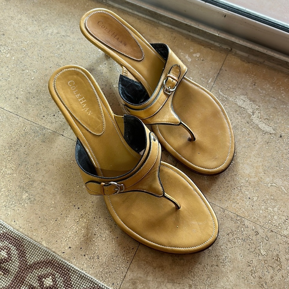 Cole Haan kitten heel